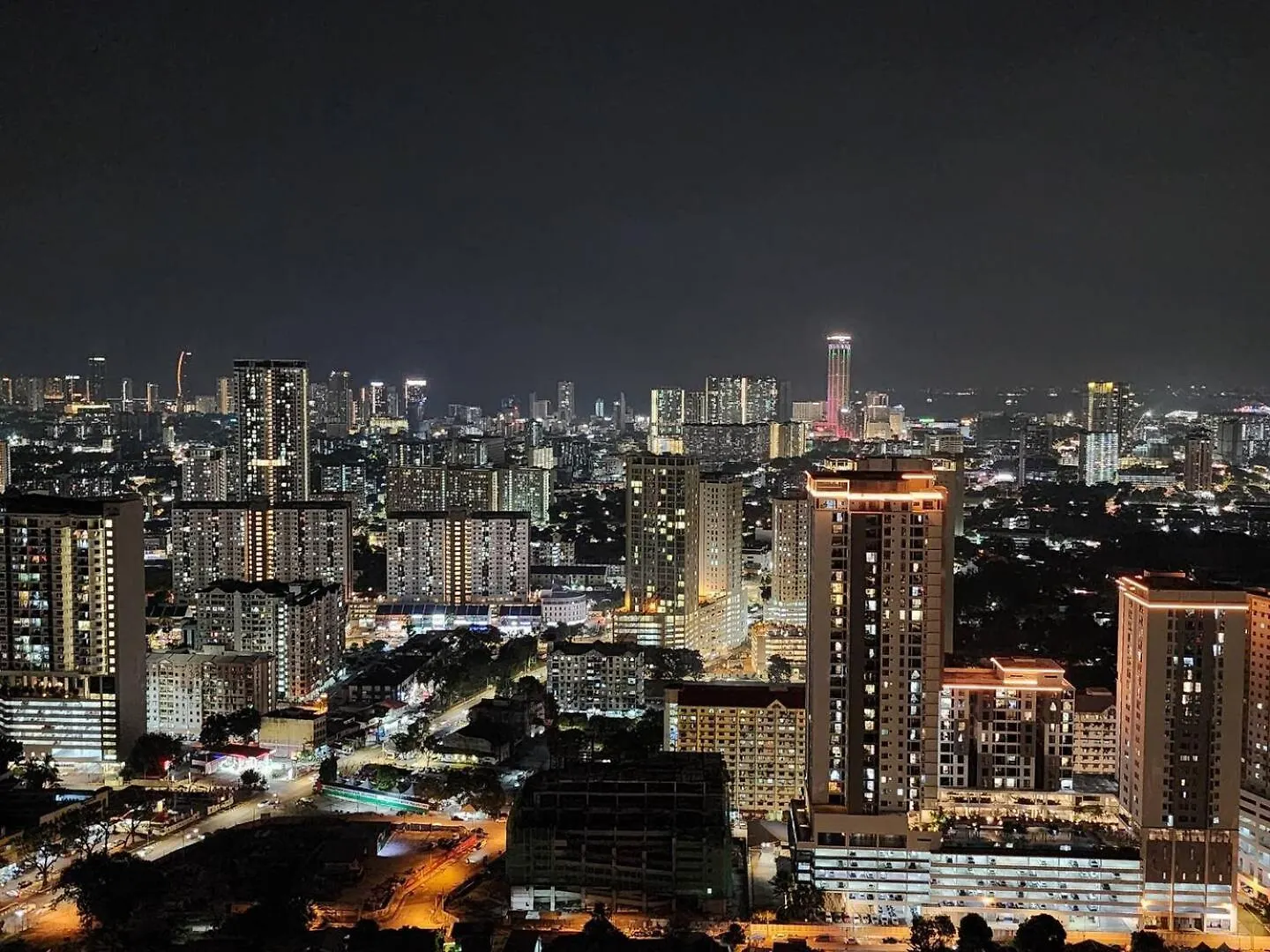 Tatami With Homecinema, 9Pax, Urban Suites By Pg Home George Town 0*,